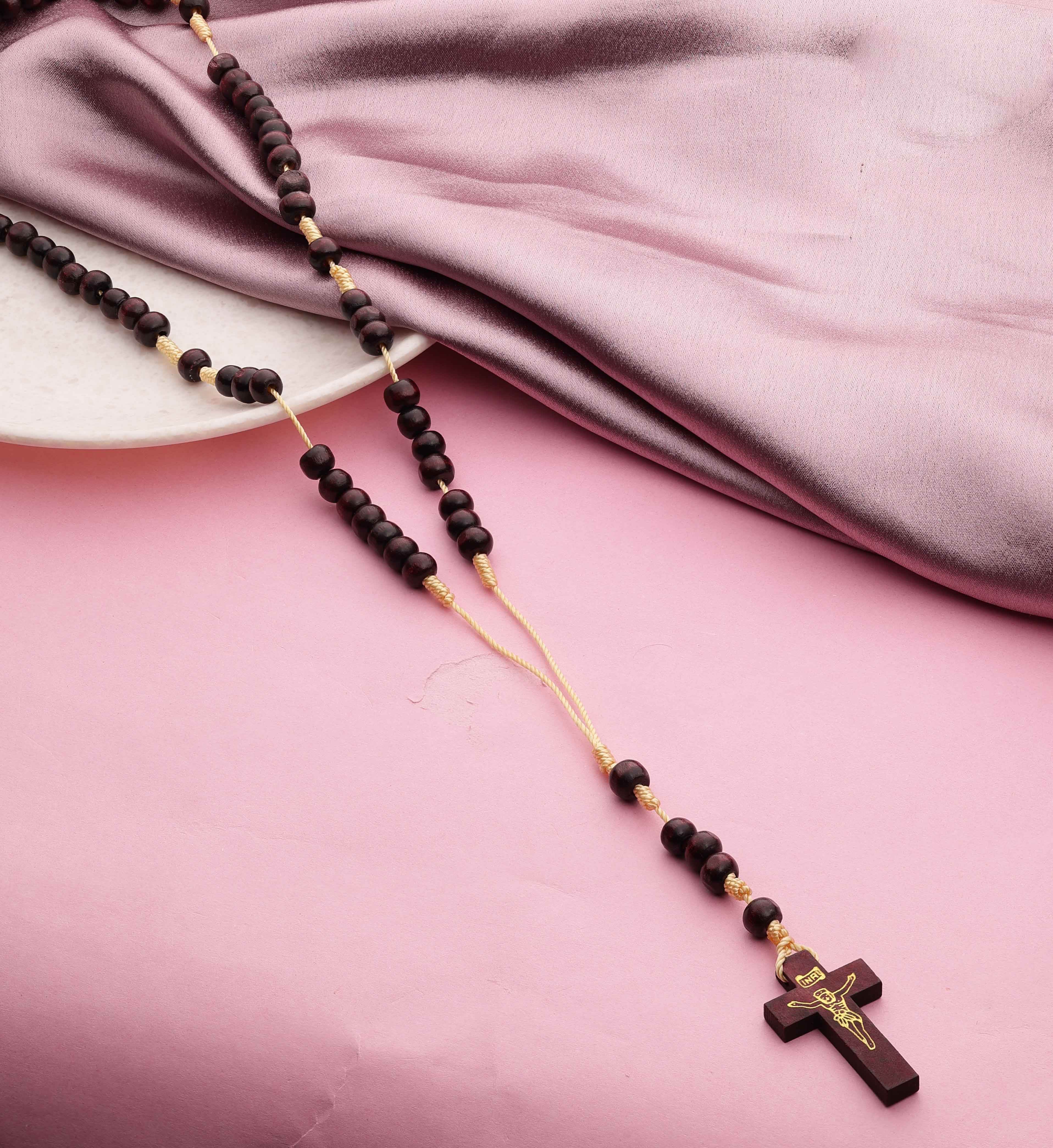 ไม้สีน้ำตาลเข้ม