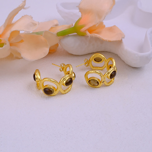 Elegante cuarzo ahumado piedras preciosas bisel-Set latón aros tachuelas pendientes hecho a mano chapado en oro al por mayor moda proveedor confiable - Product Image 3