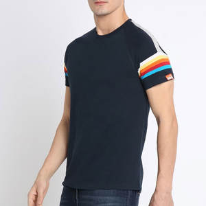 T-shirt pour homme fabriqué en coton original imprimé de logo personnalisé simple Fabricant en gros 230GSM T-shirt élégant de coupe régulière - Product Image 3