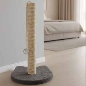 Grattoir pour chat gris de haute qualité, adapté aux chats de toutes races et tailles. - Product Image 1