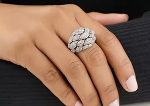 Anillo de boda de oro blanco de 14kt con aprox. Racimo de cúpula en negrita de diamante redondo de corte Natural de 5 quilates para compromisos de cóctel anillos finos - Product Image 3