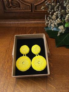 Boucles d'oreilles en coton légères de forme ovale, style bouddhiste, à usage quotidien, personnalisables, brodées à la main avec des perles de graines de luxe - Product Image 3