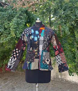 Chaqueta Kantha hecha a mano para mujer, chaqueta Kantha de retazos surtidos de algodón indio, chaqueta Kantha Reversible acolchada a mano, abrigo Hippie - Product Image 5