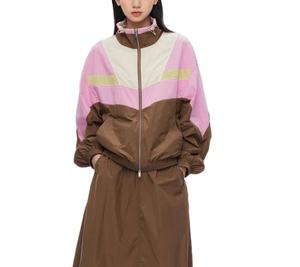 Chaquetas cortavientos con capucha hechas a medida para mujer tela de poliéster de nailon con cremallera transpirable para ropa de entrenamiento de invierno técnicas impresas - Product Image 3