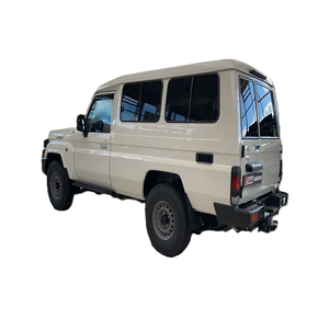 Toyota Land Cruiser SUV Blanc Phares Halogènes Volant à Gauche Voiture d'Occasion - Product Image 4