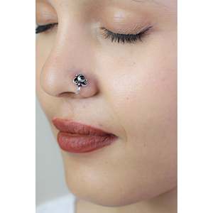 Bijou de corps en argent 925, pince-nez triangulaire tribal Nazakat en onyx noir, design à clipser, pour cadeau d'enfant, avec diamant 14K - Product Image 4