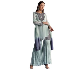 Ensemble de chinon kurta vert menthe avec perles et dupatta ombrée pour réception festive de mariage et occasions culturelles traditionnelles - Product Image 2