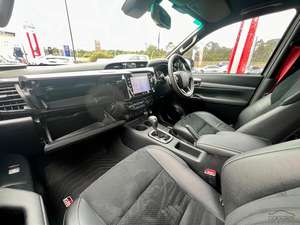 TOYOTA HILUX RHD 2023 - Product Image 4