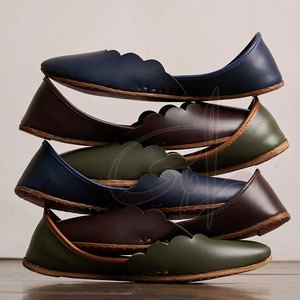 Accesorio de Calzado Elegante Khussa con Diseño Artístico, Acabado Mate Suave, Impreso a Mano, Antideslizante - Product Image 6