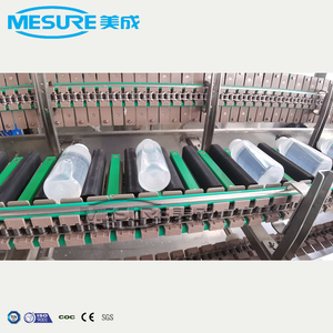 Pet Nhựa Chai Thủy Tinh Hot Làm Đầy Nước Trái Cây Trà Đồ Uống Nước Giải Khát Cap Nghiêng Tiệt Trùng Băng Tải Máy - Product Image 1