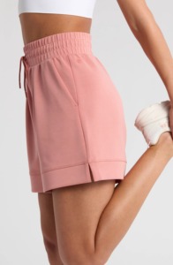 Nuevos pantalones cortos informales de verano personalizados al por mayor para mujer, pantalones cortos impresos DTG con logotipo 100% de algodón de Color sólido para mujer - Product Image 4
