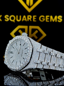 Reloj inteligente unisex de calidad inmejorable con diamante de claridad VVS Iced out Negocio más vendido de la India - Product Image 4