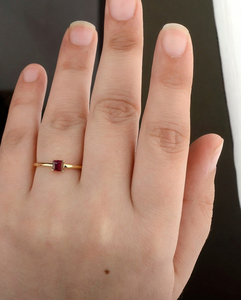 Anillo de Compromiso Solitario de Oro Puro de 14K con Rubí Natural Certificado por IGI, Anillo de Regalo Elegante con Piedra de Nacimiento de Julio para Mujer - Product Image 4