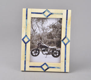 Marco de fotos con incrustaciones de hueso azul y blanco de lujo, diseño de celosía geométrica, pantalla de imagen de mesa elegante, decoración costera con acento - Product Image 2