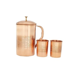 Pichet en cuivre fini de conception en relief avec 2 verres en cuivre pour l'eau de service à la maison - Product Image 2