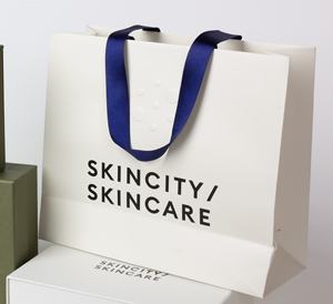 Bolsas de Compra Blancas Reutilizables, Ecológicas y Duraderas, Personalizables al por Mayor, Bolsa de Papel de Lujo con Cinta Personalizada para Joyería y Ropa - Product Image 6