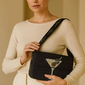 Nuevo Bolso de Mano de Cuentas de Diseño, Bolsos de Mano con Cuentas para Mujer con Cadena Personalizable, Bolso Bandolera - Product Image 1