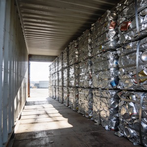 เศษกระป๋องอะลูมิเนียม UBC กระป๋องเครื่องดื่มใช้แล้ว อะลูมิเนียมแปรรูปสำหรับใช้ในโรงหล่อ - Product Image 2