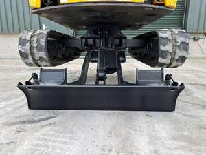 Mini-excavatrice JCB d'occasion 19C-1 |   2 tonnes |   Bon état |   Haute efficacité |   Boîte de vitesses de pompe à moteur |   Prix bas - Product Image 4