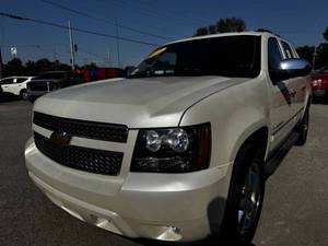 Chevrolet Avalanche LTZ Black Diamond 4x4 LTZ 2013, camioneta de 4 puertas, cabina doble, autos usados en buen estado en venta - Product Image 6