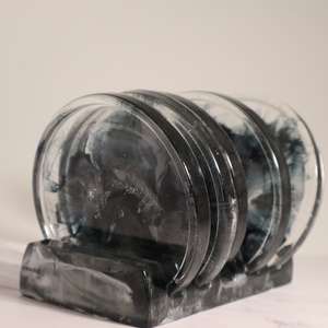 Dessous de verre en résine mélangée fabriqués à la main avec accent en bois | Dessous de verre en pierre disponibles au design personnalisé - Product Image 2