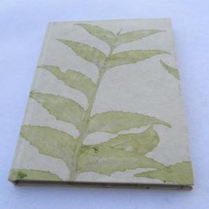 Carnets en papier de chanvre recyclé faits à la main en gros pour étudiants avec des impressions de feuilles fraîches et naturelles Journal Carnet de notes Journal intime - Product Image 2