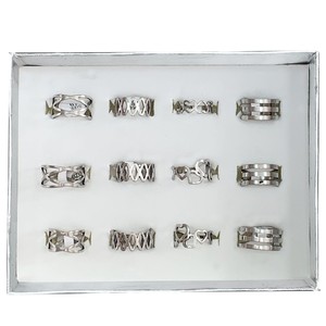 Set di 12 Anelli Assortiti da Donna in Scatola, Stile Casual Trendy Placcati in Oro Rosa e Oro 18K, Impermeabili con Intarsio a Forma di Numero - Product Image 1