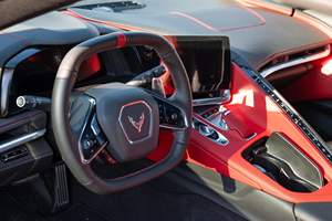 Corvette Stingray 2LT Coupé 2023 Inspeccionado, ~3,400 Millas, Paquete Hennessey H700, Motor V8 Supercargado, Equipamiento de Alta Gama - Product Image 5