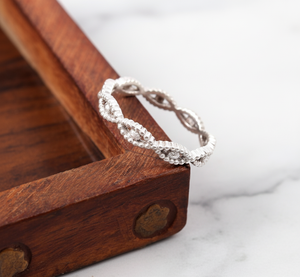 Anillo de Plata de Ley 925 para Mujer, Anillo Clásico de Banda con Nudo Trenzado, Anillo de Eternidad - Product Image 6