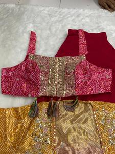 Ensemble Palazzo élégant de Designer Moon Western Wear avec chemisier et Koti avec paillettes de broderie d'impression numérique et travail en miroir - Product Image 6