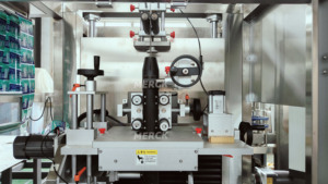 Tự động nhiệt căng hơi thu nhỏ PVC Pet tay áo máy dán nhãn Applicator chai nước gia vị dây chuyền sản xuất - Product Image 4