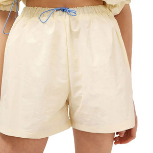 Conjunto de cortavientos de nailon ligero personalizado de alta calidad para mujer Ropa de calle Conjunto de pantalones cortos de 2 piezas 2026 - Product Image 5