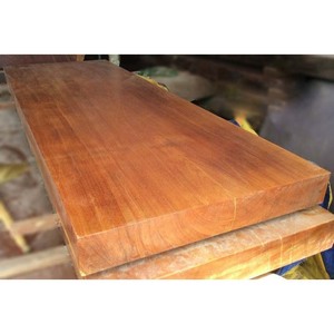 Grumes de bois Pachy de qualité à l'exportation Bois dur dense, durable et robuste - Product Image 1