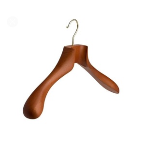 Almacenamiento y organización en el hogar Colgador de tela de madera martillada para cada necesidad de casa disponible para la venta - Product Image 1