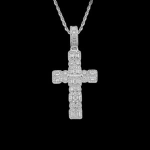 La mejor calidad VVS Moissanite Diamond Iced Cross Pendant 925 Sterling Silver Elegante Hip Hop Lujosos colgantes de moda para - Product Image 3