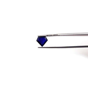 Saphir bleu naturel de Bangkok, calibré 9x10mm, taille brillant fantaisie, taille princesse carrée, pierre de saphir facettée - Product Image 3