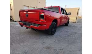 Camioneta Ram Sport D0-d-g@ 2024 Usada, Volante a la Izquierda, Asientos de Cuero, Motor 4.5L, Transmisión Automática, Techo Panorámico - Product Image 3