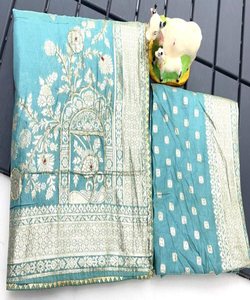 Magnifique saree de mariage pour filles avec un beau tissu organza et une broderie de mariée exclusive pour les occasions spéciales - Product Image 1