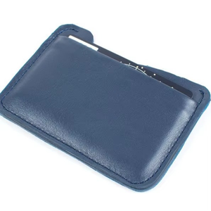 กระเป๋าใส่บัตรหนังแท้จากโรงงานโดยตรง ดีไซน์หรูหรา ช่องใส่บัตรหลายช่อง รับทำโลโก้ มีหลายสีให้เลือก บัตรเครดิต/บัตรติดต่อส่วนตัวแบบสั่งทำ - Product Image 5