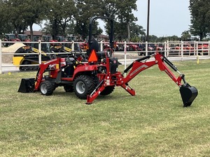 รถแทรกเตอร์ Massey Ferguson 1GC.23 พร้อมบุ้งกี๋ตักดินและแบคโฮ - Product Image 4