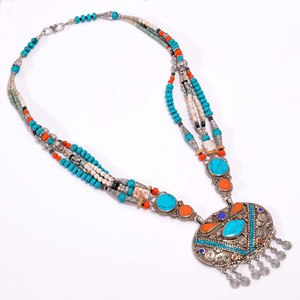 Collar con Colgante de Plata Tibetana Lavie Jewelz con Gemas de Coral y Turquesa, Diseño Antiguo para Boda/Aniversario - Product Image 2