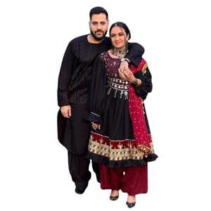 Robe vintage Kuchi afghane de style banjara la plus demandée pour les femmes silhouette trapèze pour les mariages indiens fêtes Eid - Product Image 1