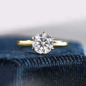 Anillo de compromiso redondo, anillo de compromiso de oro de moissanita simulada, anillo de boda solitario, regalo para ella, regalo de Navidad para esposa - Product Image 6