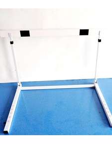 Estante de entrenamiento deportivo de acero y <span class=keywords><strong>PVC</strong></span> de altura ajustable con obstáculos de velocidad duraderos ecológicos para entrenamiento de competiciones de campo de pista - Product Image 2