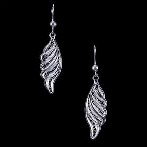 Pendientes de tuerca de hojas de baile brillantes de alto grado más vendidos, proveedor indio de alta calidad, joyería de moda directa - Product Image 1