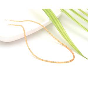 Colliers de mode en argent avec perles facettées en saphir orange - Product Image 1