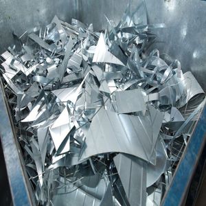 Déchets d'aluminium UBC en vrac de haute qualité, canettes propres, contenants de boissons, 99,99 % pur, qualité supérieure pour le recyclage industriel des alliages. - Product Image 1