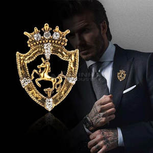 Broche en acier accent audacieux courbe douce texture riche forme chic mode appel broche en acier - Product Image 3