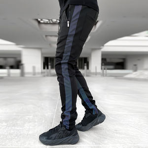 Venta al por mayor Slim Fit Gym Pants Reflective Stripe logotipo personalizado Diseño Entrenamiento Cargo Chándal Hombres Jogger Pantalones - Product Image 4