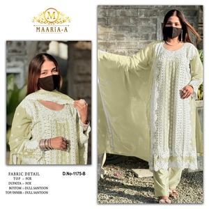 Georgette de renard lourd pakistanais de créateur indien de luxe avec séquence de broderie et travail ennuyeux avec Khatli travail pour la vente à l'exportation - Product Image 3